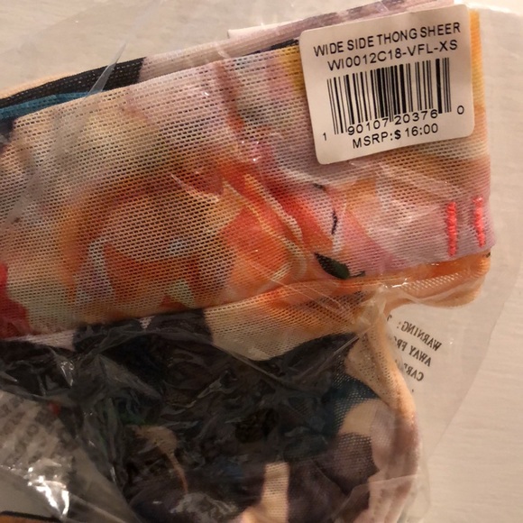 Twisted triangle Bralette size (M) wide side thong sheer (XS). - Picture 3 of 5